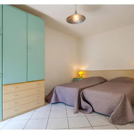 Via Mare Holiday park 4*