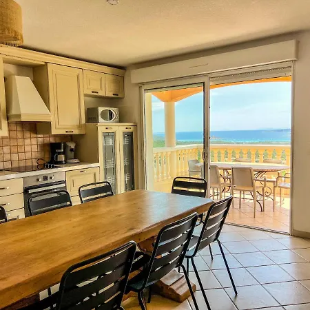 Via Mare Holiday park 4*