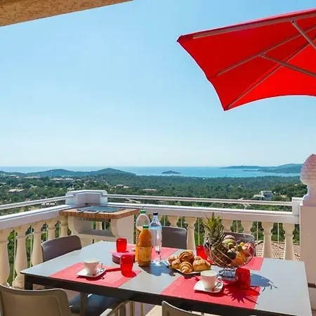 Via Mare Holiday park 4*